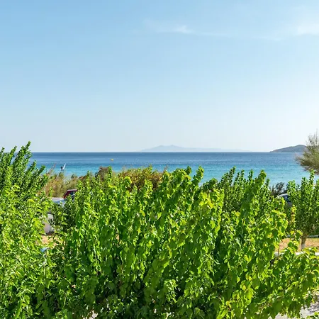 3 Kypri Seaview Perasma Kipri (Andros)